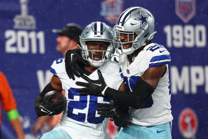 DaRon Bland celebrating with safety Malik Hooker against the New York Giants.